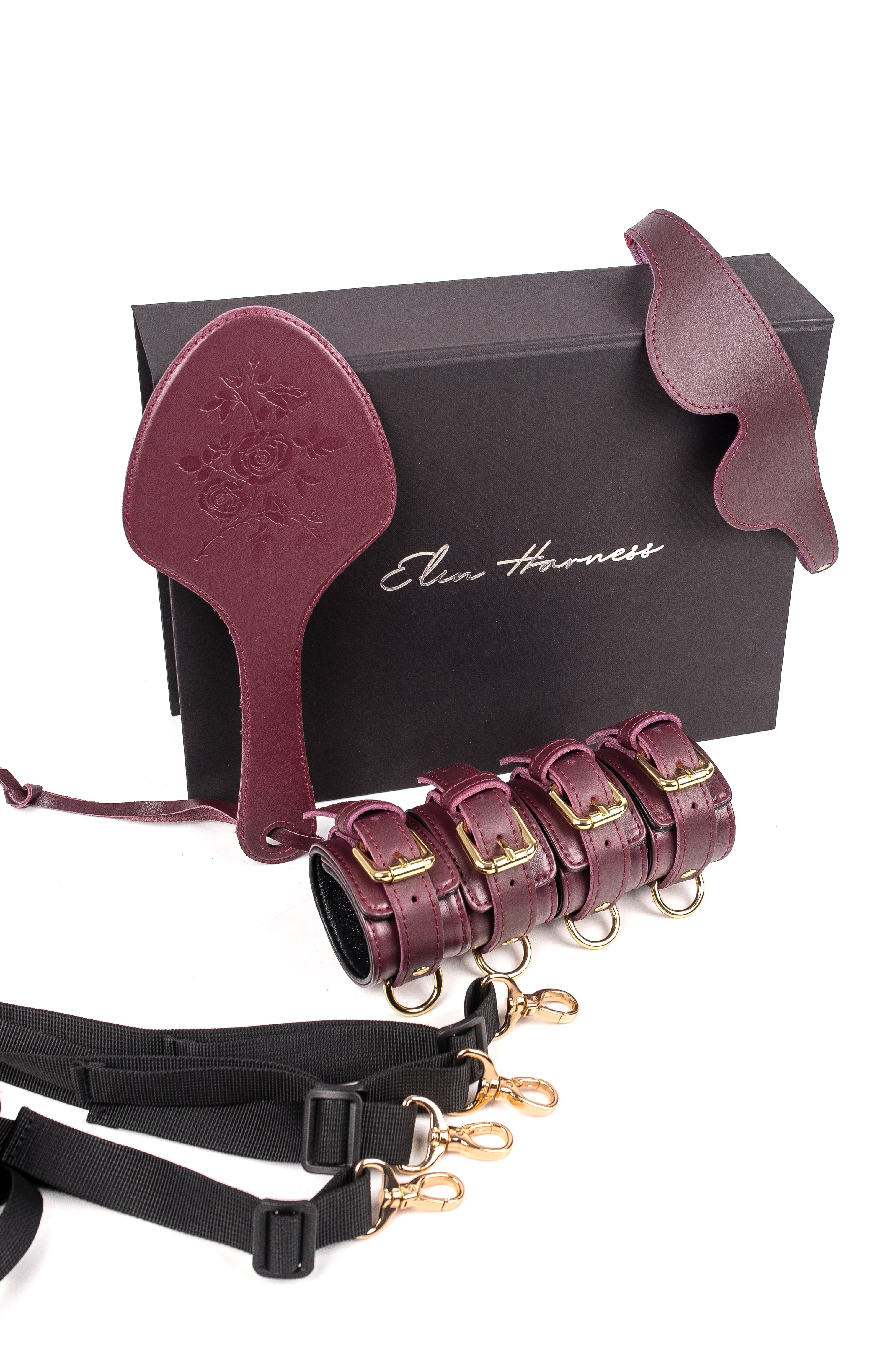 Top-10 Leather Accessories That Will Instantly Elevate Your Style