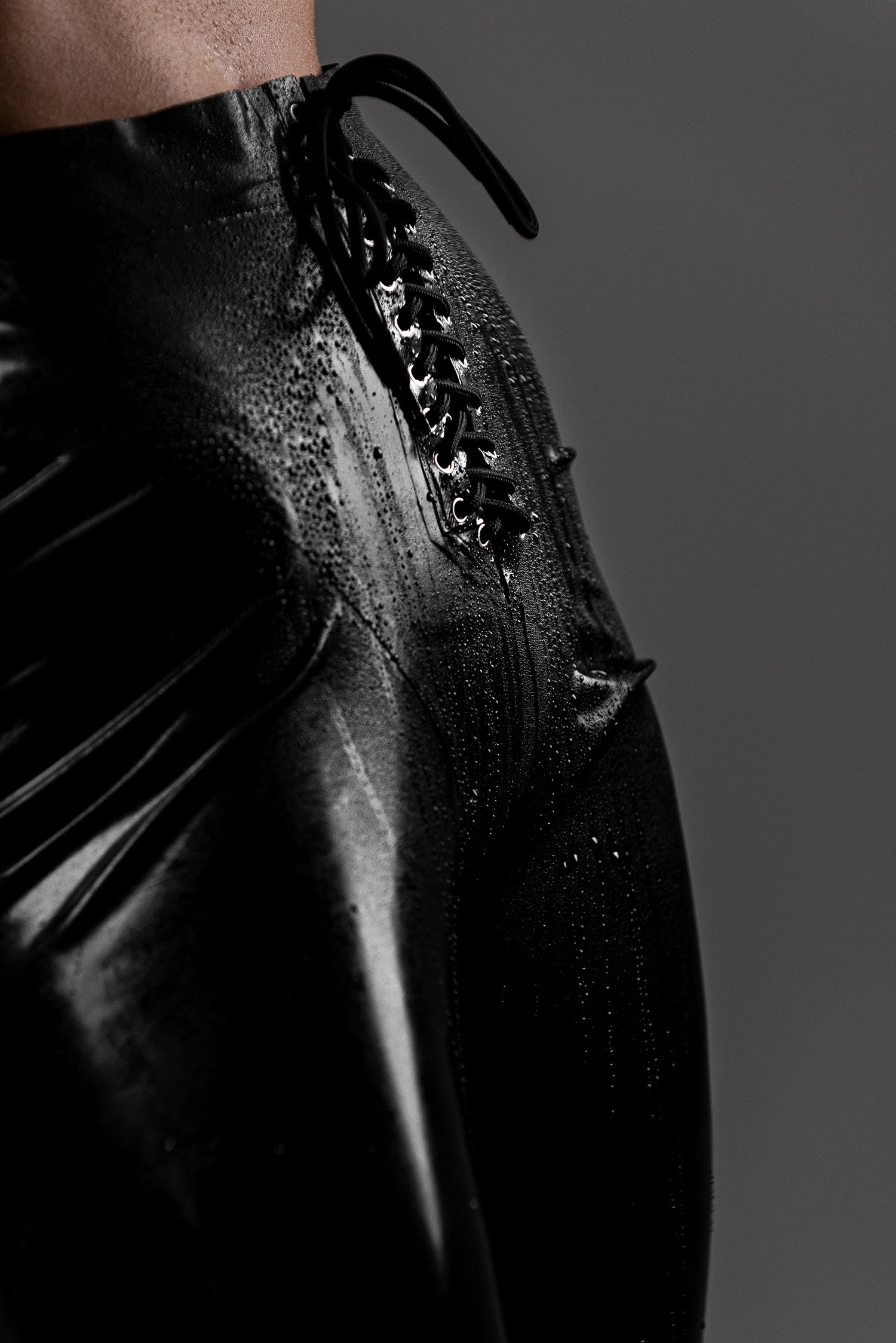 Latex Dressing 101: How to Put It On (and Take It Off Safely)