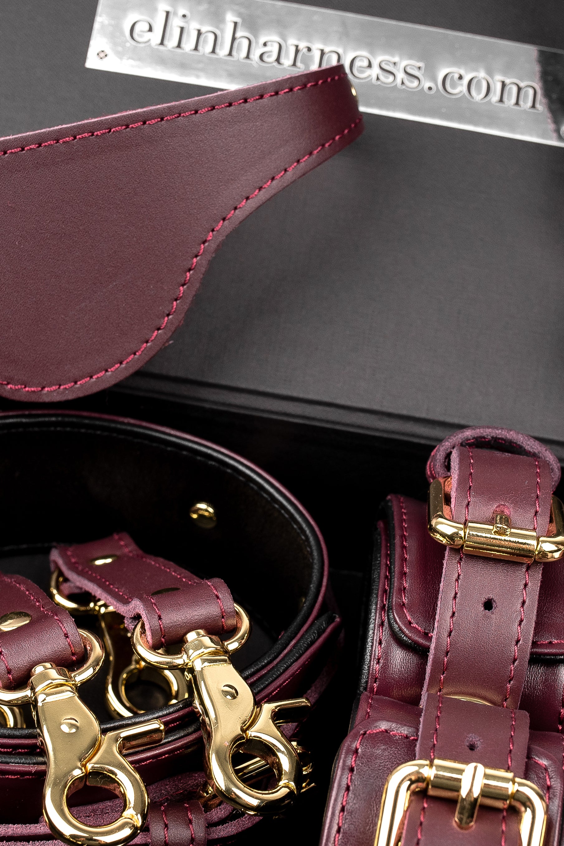 Luxury Submissive Box. 10 colors