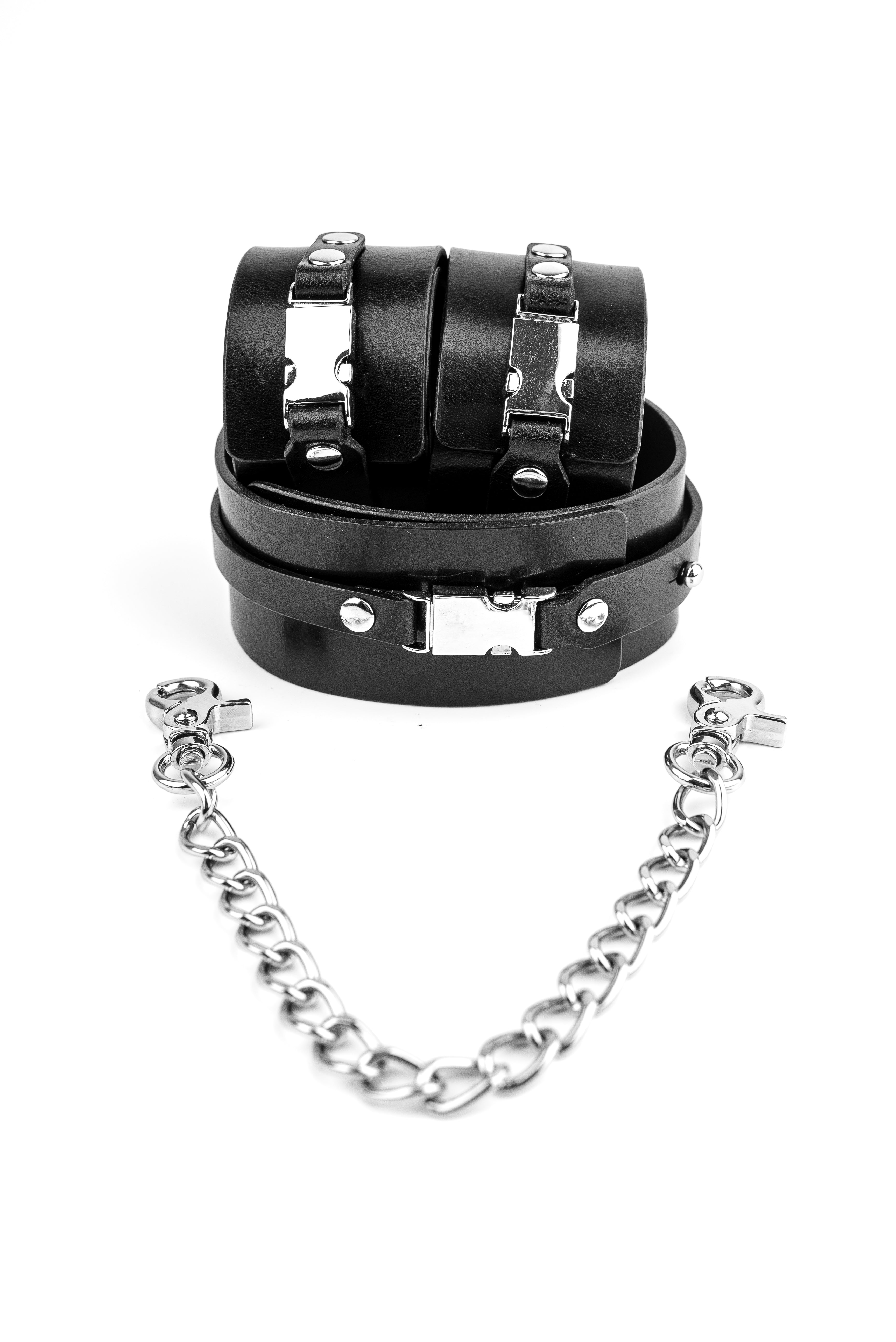 “Fast X me up” Cuffs and Collar Set with chain connector
