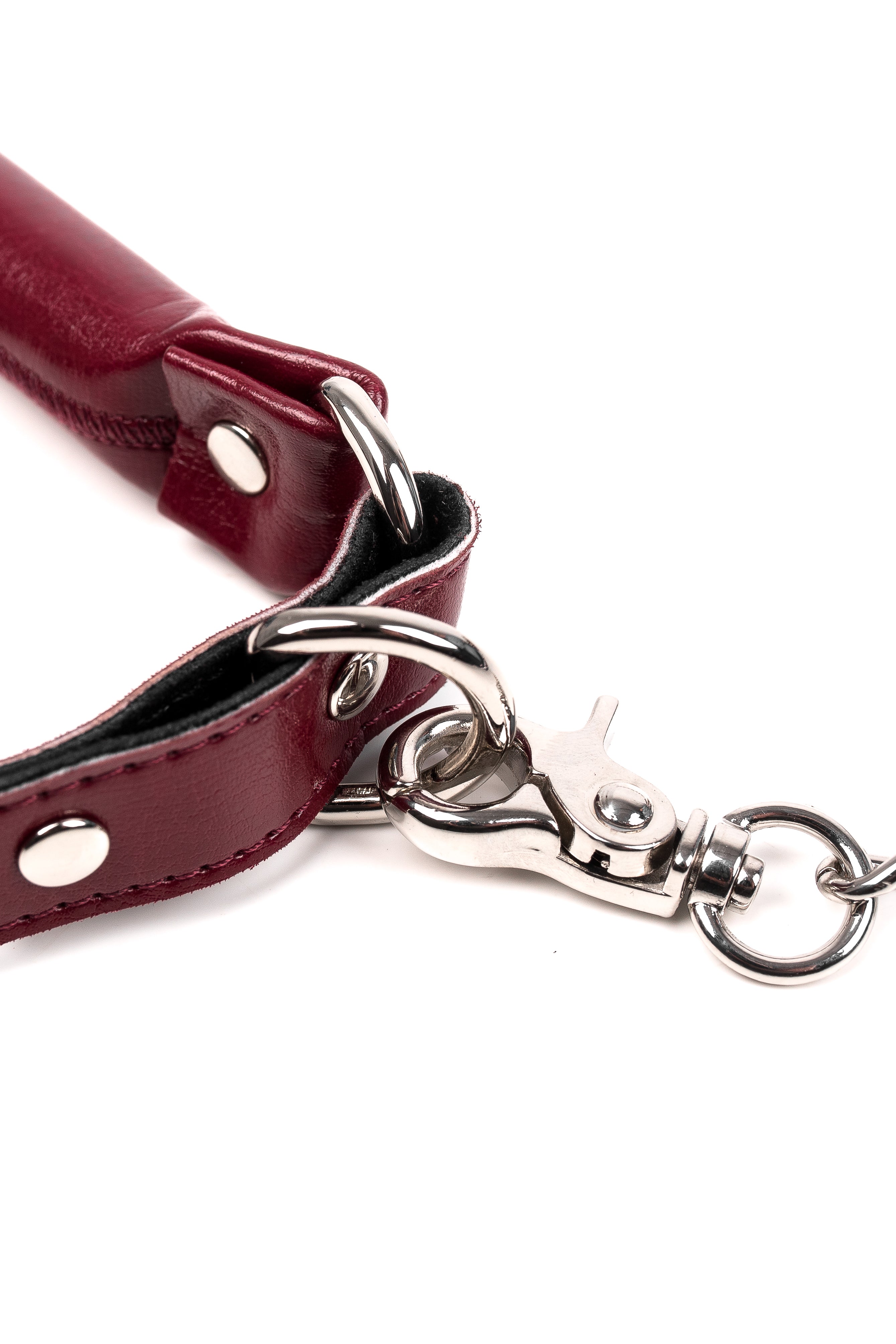 Vegan Leather Bridle Gag with removable chain leash. Burgundy