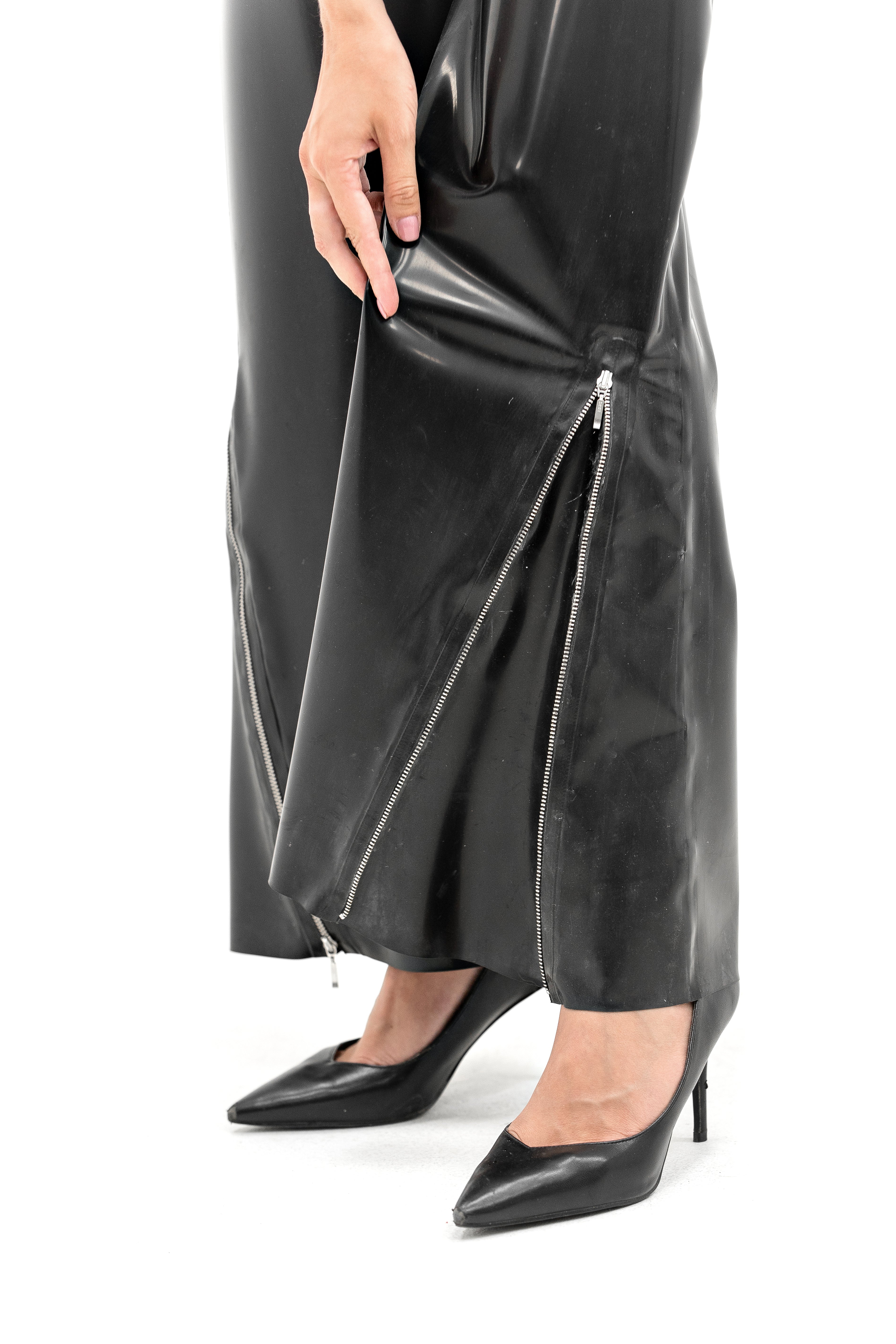 High-Waisted Latex Pants with Side Zippers. Black